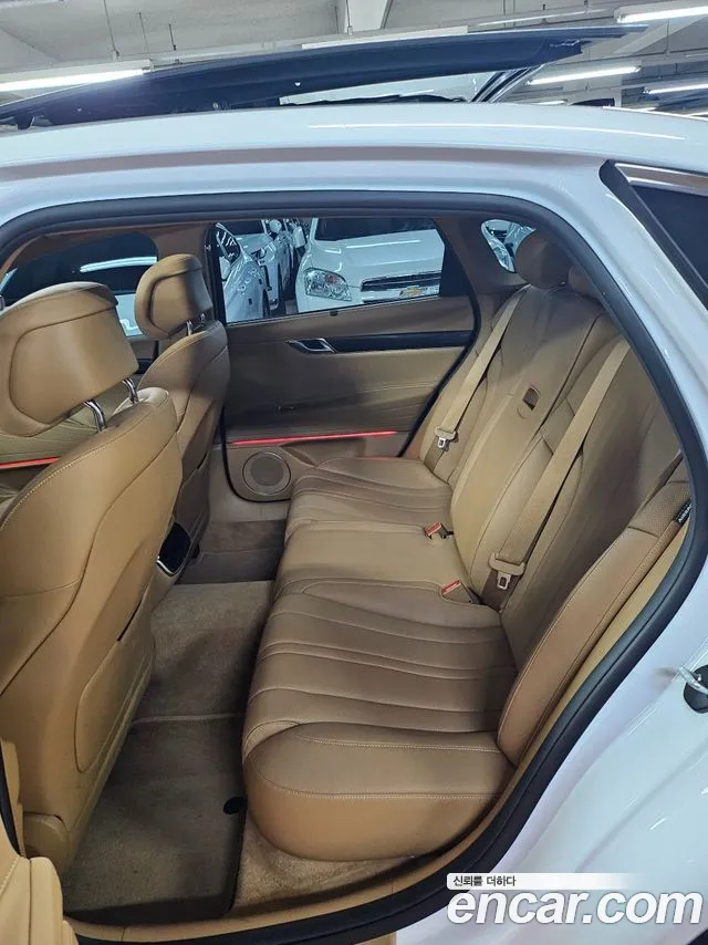 Genesis G80 RG3 — Фото автомобиля 12