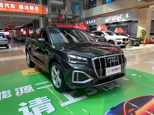 Audi Q2L — Фото автомобиля 4