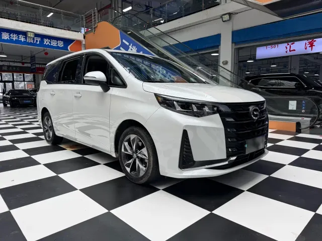 GAC Trumpchi M6 — Фото автомобиля 4