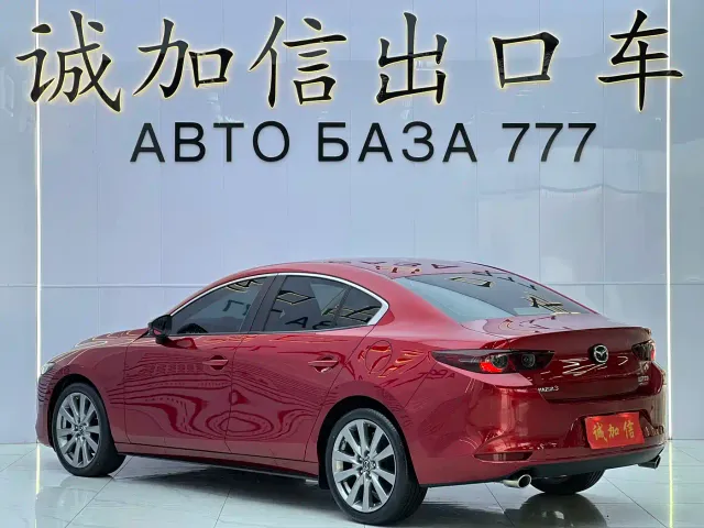 Mazda Axela — Фото автомобиля 6