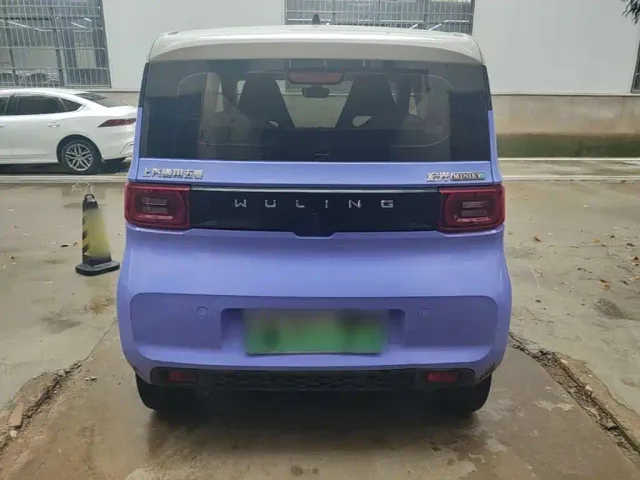 Wuling Hongguang Mini EV — Фото автомобиля 5