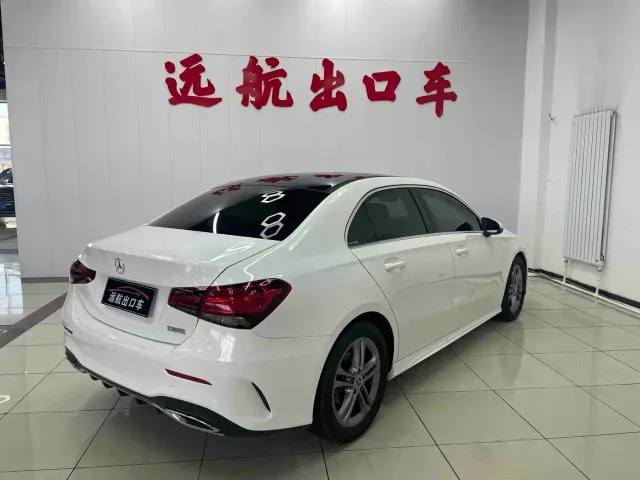 Mercedes-Benz Mercedes-Benz A-Class 2022 A 180 L Sport Sedan — Фото автомобиля 4