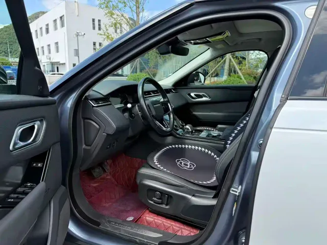Land Rover Range Rover Velar — Фото автомобиля 7