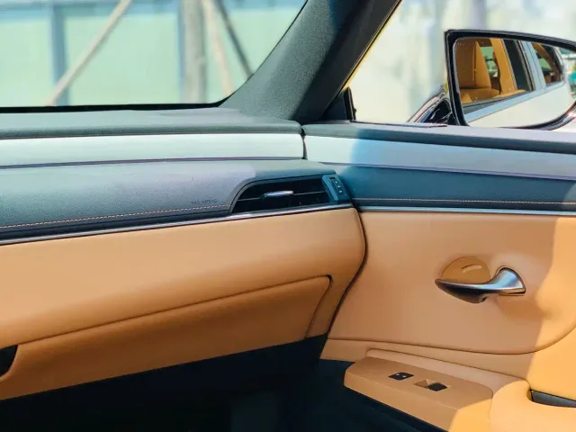 Lexus ES — Фото автомобиля 22
