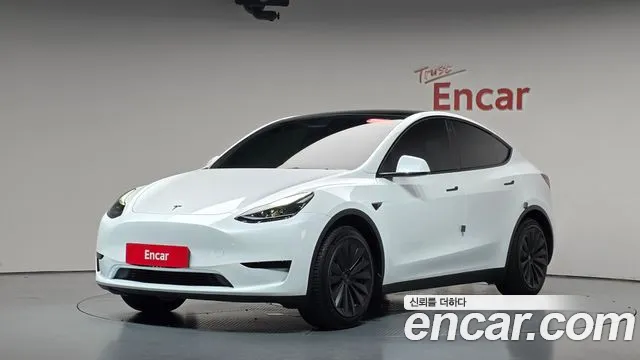Фотография автомобиля — Tesla Model Y