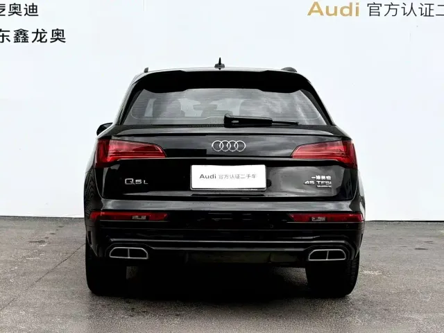 Audi Q5L — Фото автомобиля 5