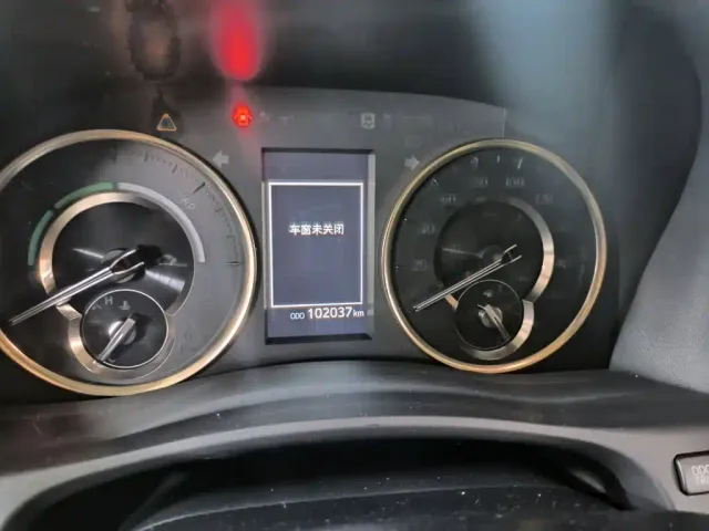 Toyota Vellfire — Фото автомобиля 14