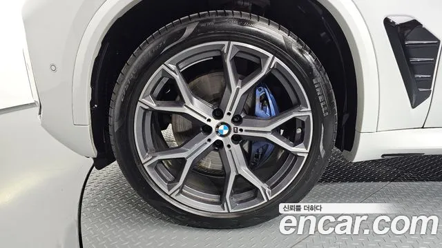 BMW X5 xDrive 40i M Sport — Фото автомобиля 4