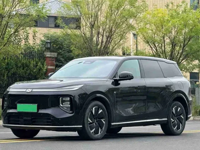 Фотография автомобиля — Changan Qiyuan Q07