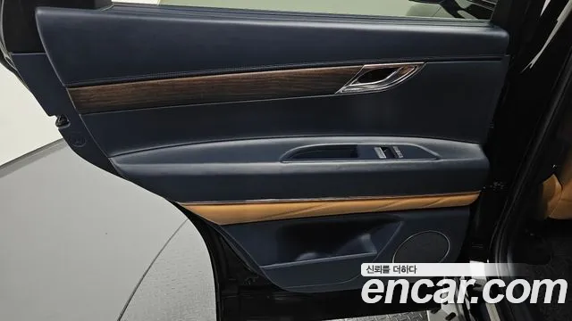 Genesis GV80 — Фото автомобиля 14