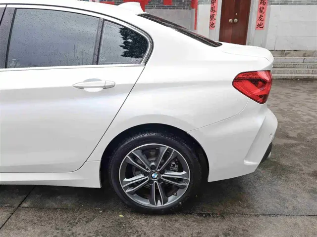 BMW 1 Series — Фото автомобиля 25