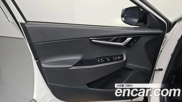 Kia EV6 — Фото автомобиля 24