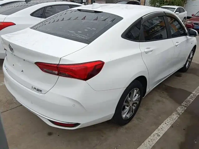 Buick Verano — Фото автомобиля 6