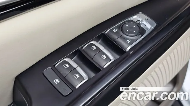 Kia Carnival Generation 4 — Фото автомобиля 18