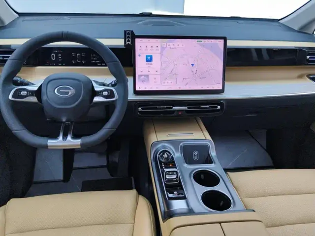 GAC Trumpchi E8 — Фото автомобиля 12