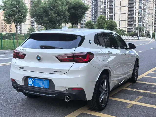 BMW X2 — Фото автомобиля 4