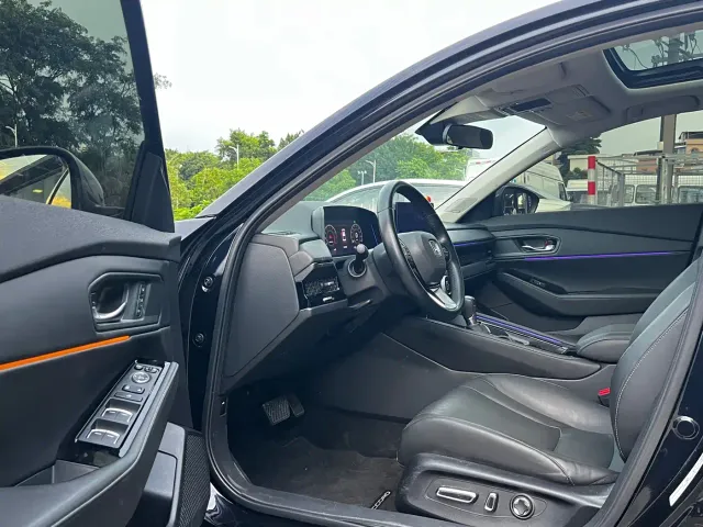 Honda Accord — Фото автомобиля 4