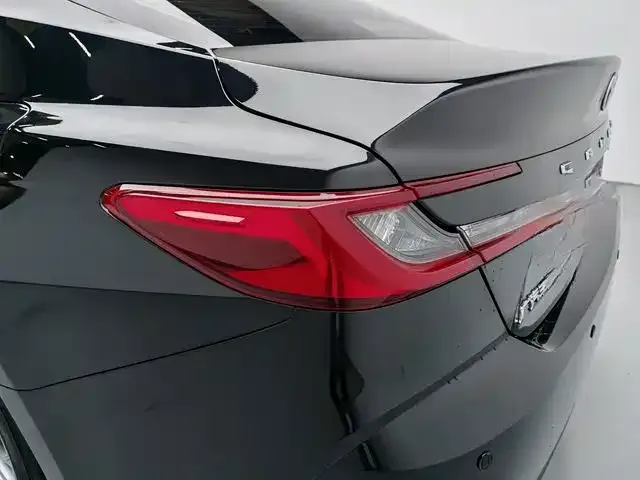 Toyota Camry — Фото автомобиля 12