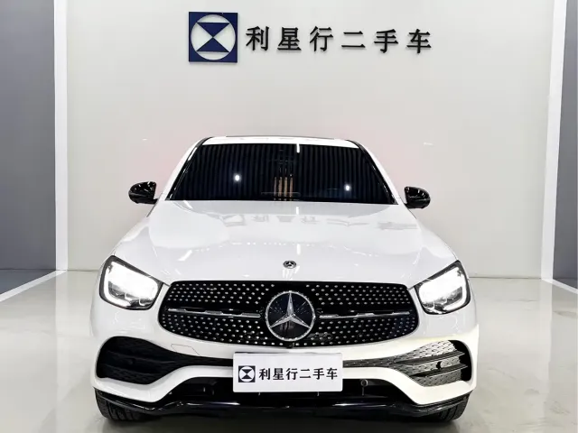 Mercedes-Benz Mercedes-Benz GLC Coupe 2022 Facelift GLC 260 4MATIC Coupe SUV — Фото автомобиля 2