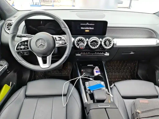 Mercedes-Benz EQB — Фото автомобиля 10