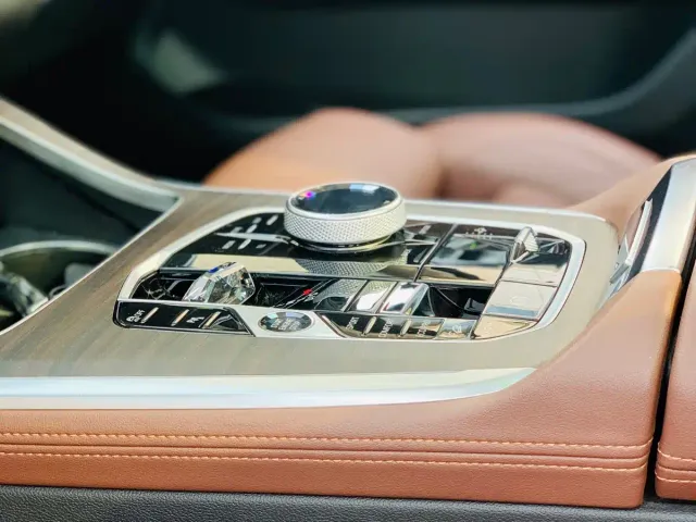BMW X7 — Фото автомобиля 17