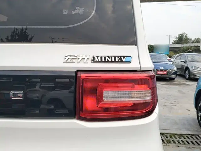 Wuling Hongguang Mini EV — Фото автомобиля 7