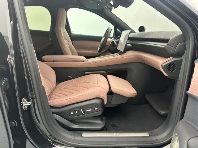 Nio EC6 — Фото автомобиля 11