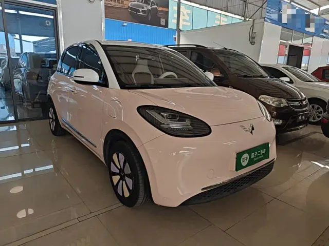 Wuling Bingo — Фото автомобиля 3