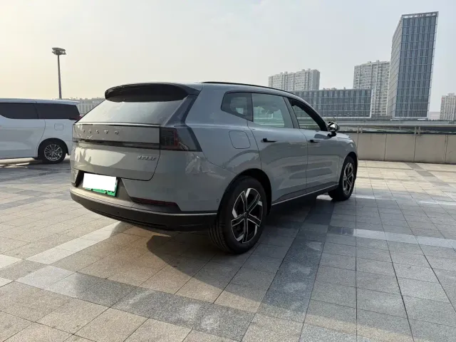 Volvo XC70 Plug-in Hybrid — Фото автомобиля 5