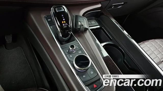 Cadillac Escalade Escalade 5 поколение — Фото автомобиля 9