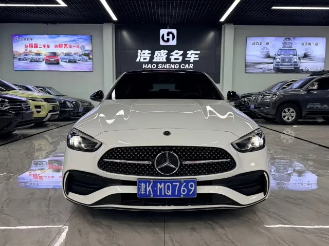 Mercedes-Benz C-Class — Фото автомобиля 2