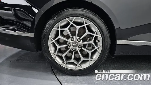 Genesis G80 Бензин 2.5 турбо AWD — Фото автомобиля 5
