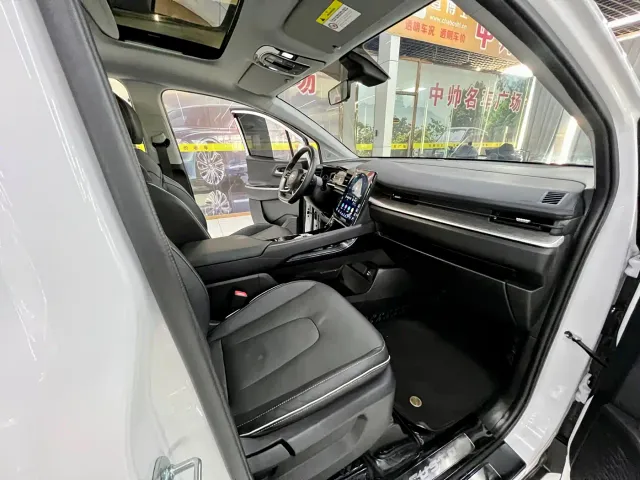 Hyundai Custo — Фото автомобиля 15