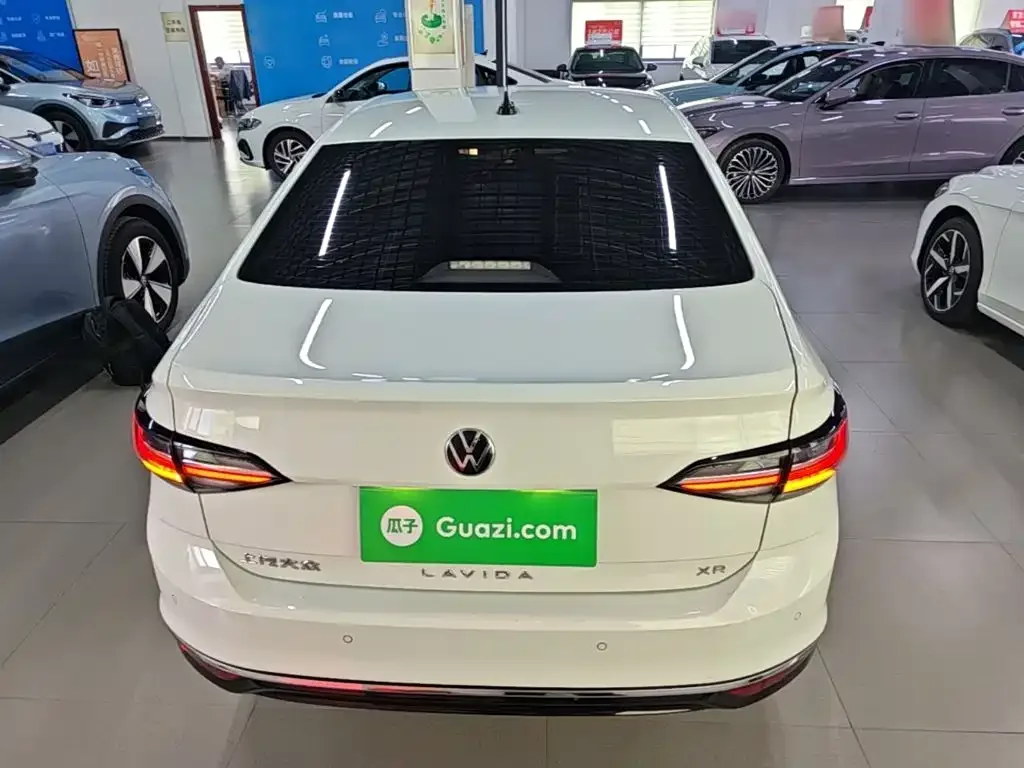 Volkswagen Lavida 2023 New Trend 1.5L Auto Aspiration Edition — Фото автомобиля 3