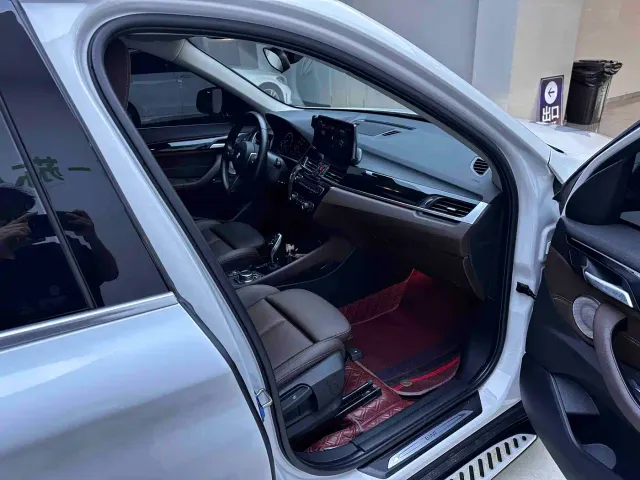 BMW X1 — Фото автомобиля 11