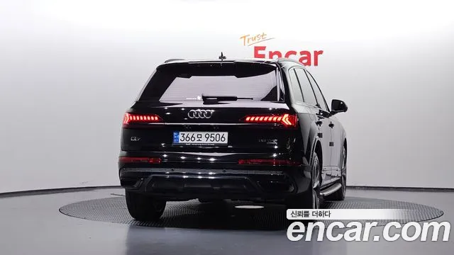 Audi Q7 4M — Фото автомобиля 3