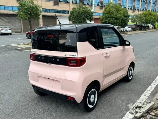 Wuling Hongguang Mini EV — Фото автомобиля 6