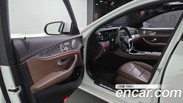 Mercedes-Benz E-Class W213 — Фото автомобиля 10