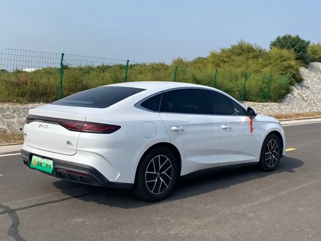 BYD Qin L — Фото автомобиля 4