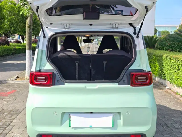 Wuling Hongguang Mini EV — Фото автомобиля 5