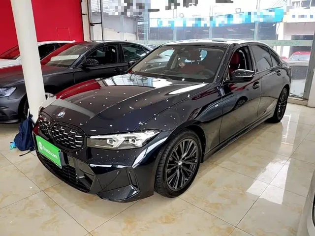 Фотография автомобиля — BMW 3 Series