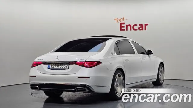 Mercedes-Benz S-Class — Фото автомобиля 2