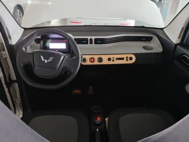 Wuling Hongguang Mini EV — Фото автомобиля 9