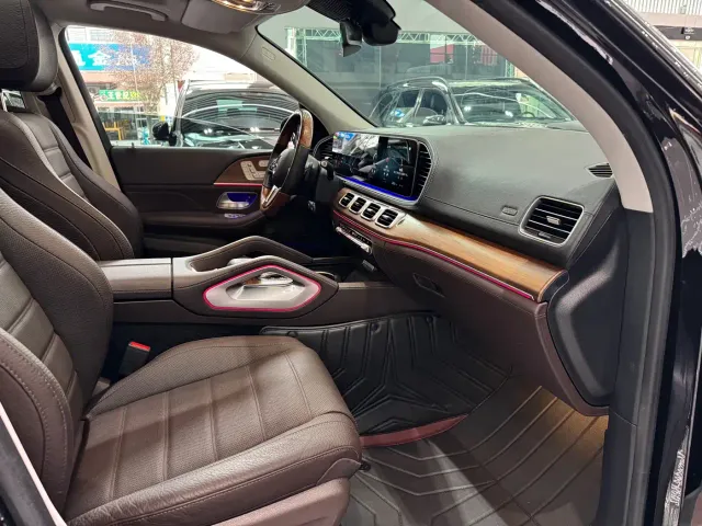 Mercedes-Benz GLS-Class — Фото автомобиля 19