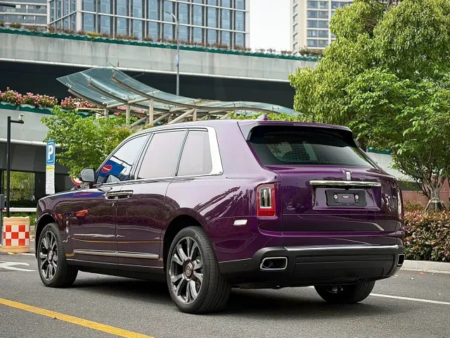 Rolls-Royce Cullinan — Фото автомобиля 4