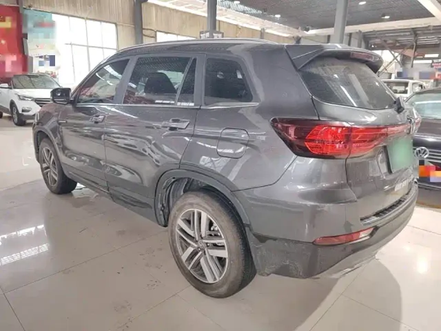 Changan CS75 — Фото автомобиля 4