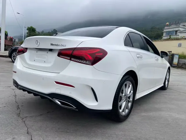 Mercedes-Benz Mercedes-Benz A-Class 2022 Facelift A 200 L Sport Sedan Fashion Style — Фото автомобиля 10