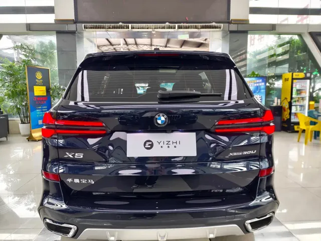 BMW X5 — Фото автомобиля 5