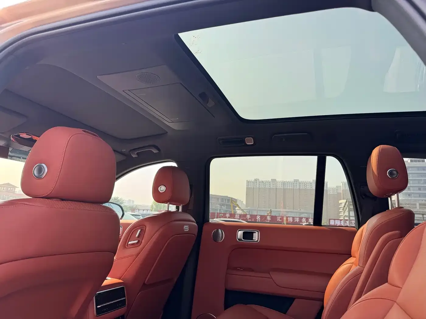 Li Auto Li Xiang L9 2022 Max — Фото автомобиля 13