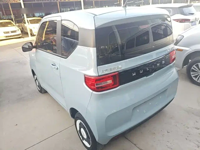 Wuling Hongguang Mini EV — Фото автомобиля 4